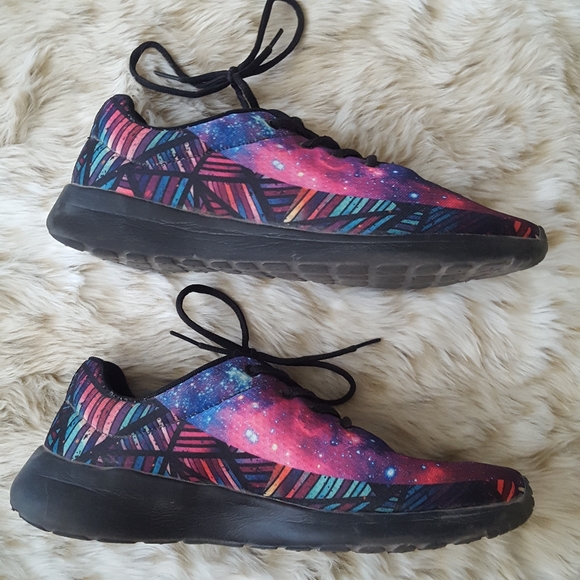 🌙YES WE VIBE Aztec Galaxy Shoes - Picture 4 of 11